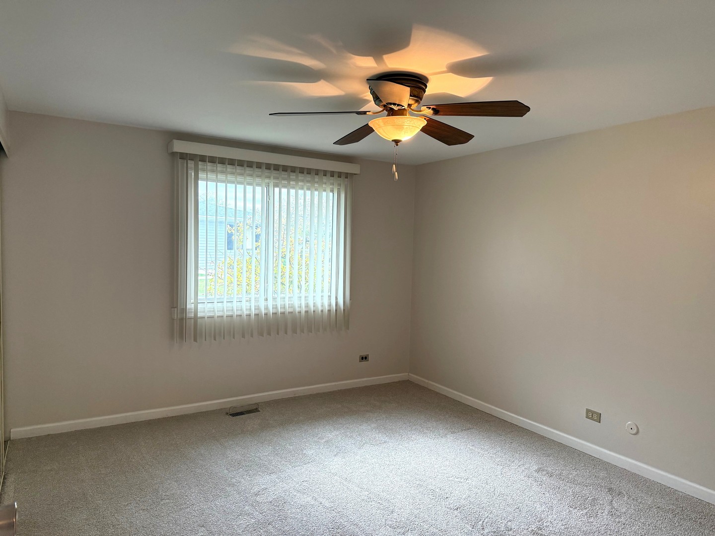 933 Sagamore Drive #933, Schaumburg, IL 60194