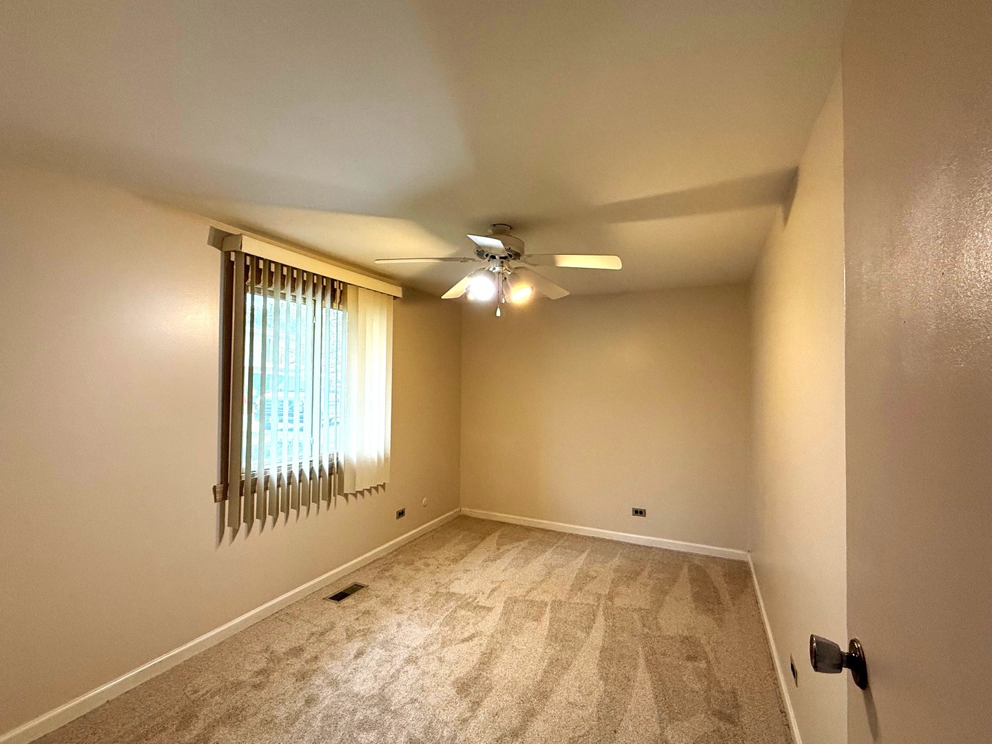 933 Sagamore Drive #933, Schaumburg, IL 60194