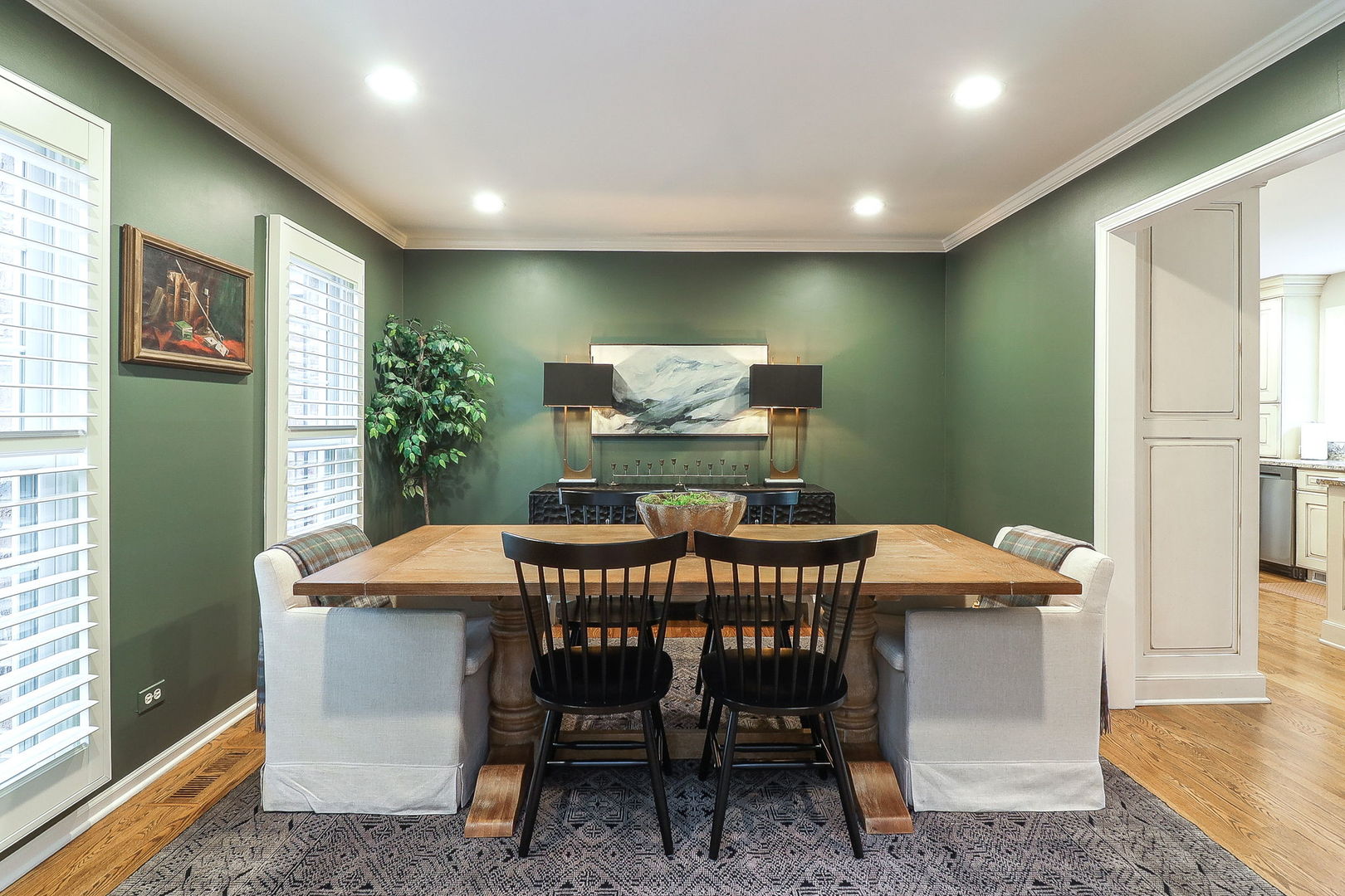 2042 Wexford Circle, Wheaton, IL 60189