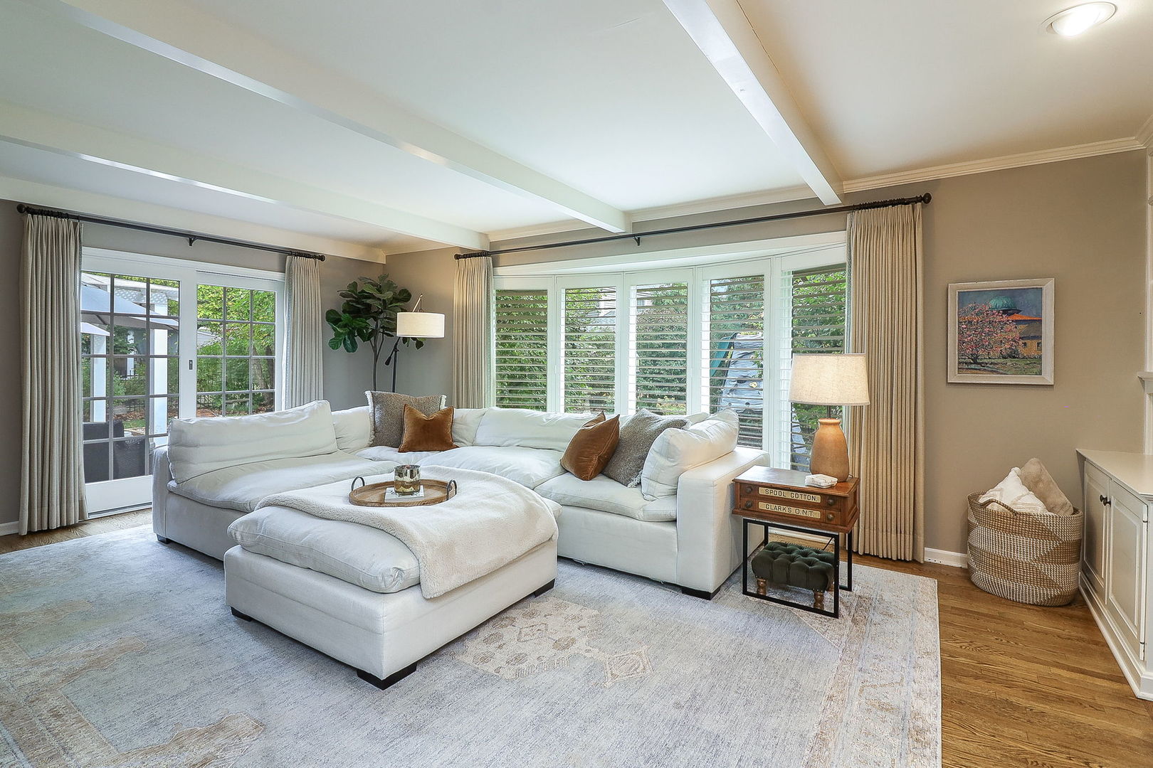 2042 Wexford Circle, Wheaton, IL 60189