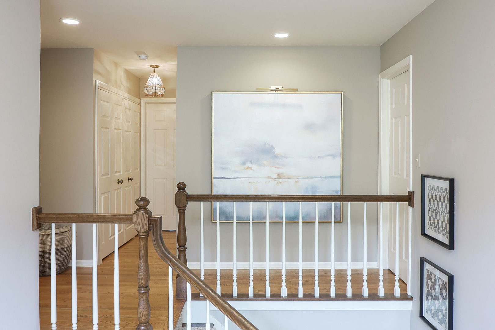 2042 Wexford Circle, Wheaton, IL 60189