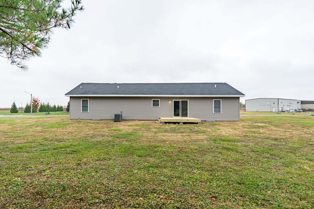 113 Prairie Run, Illiopolis, IL 62539