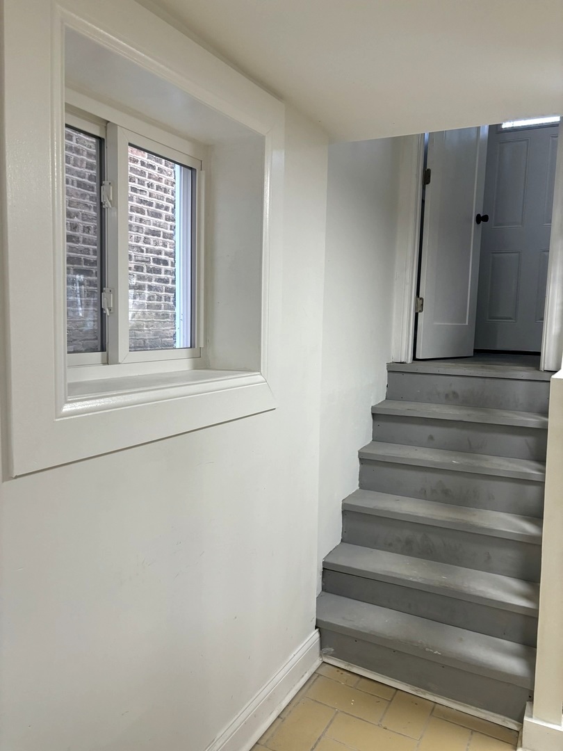 4741 N Keating Avenue, Chicago, IL 60630