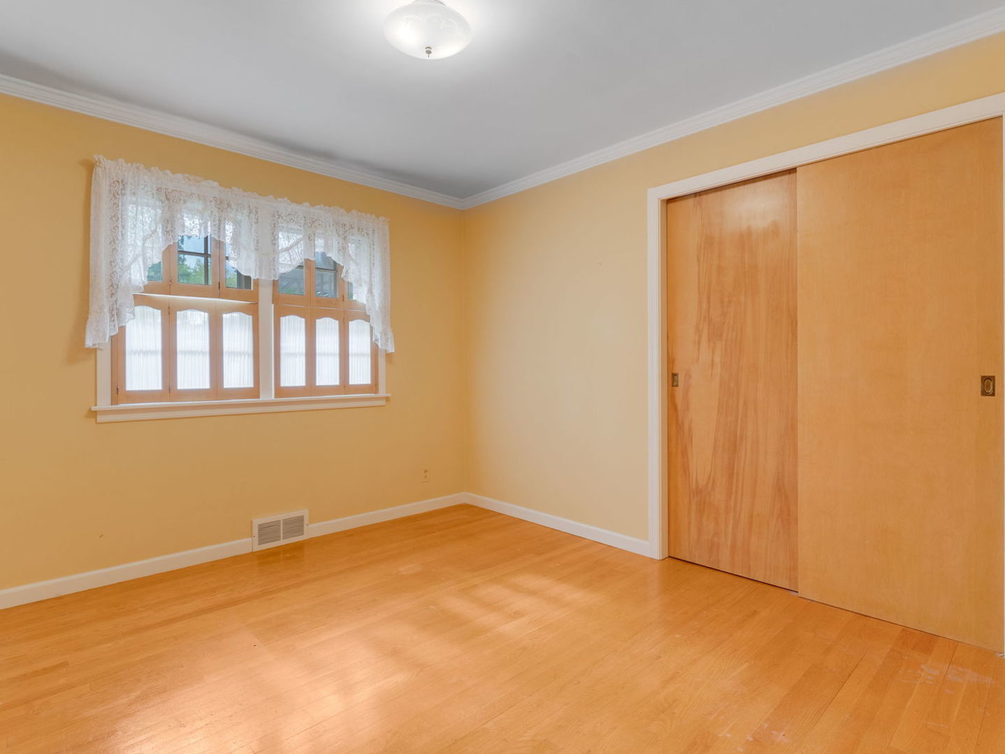 1801 Prairie Avenue, Downers Grove, IL 60515