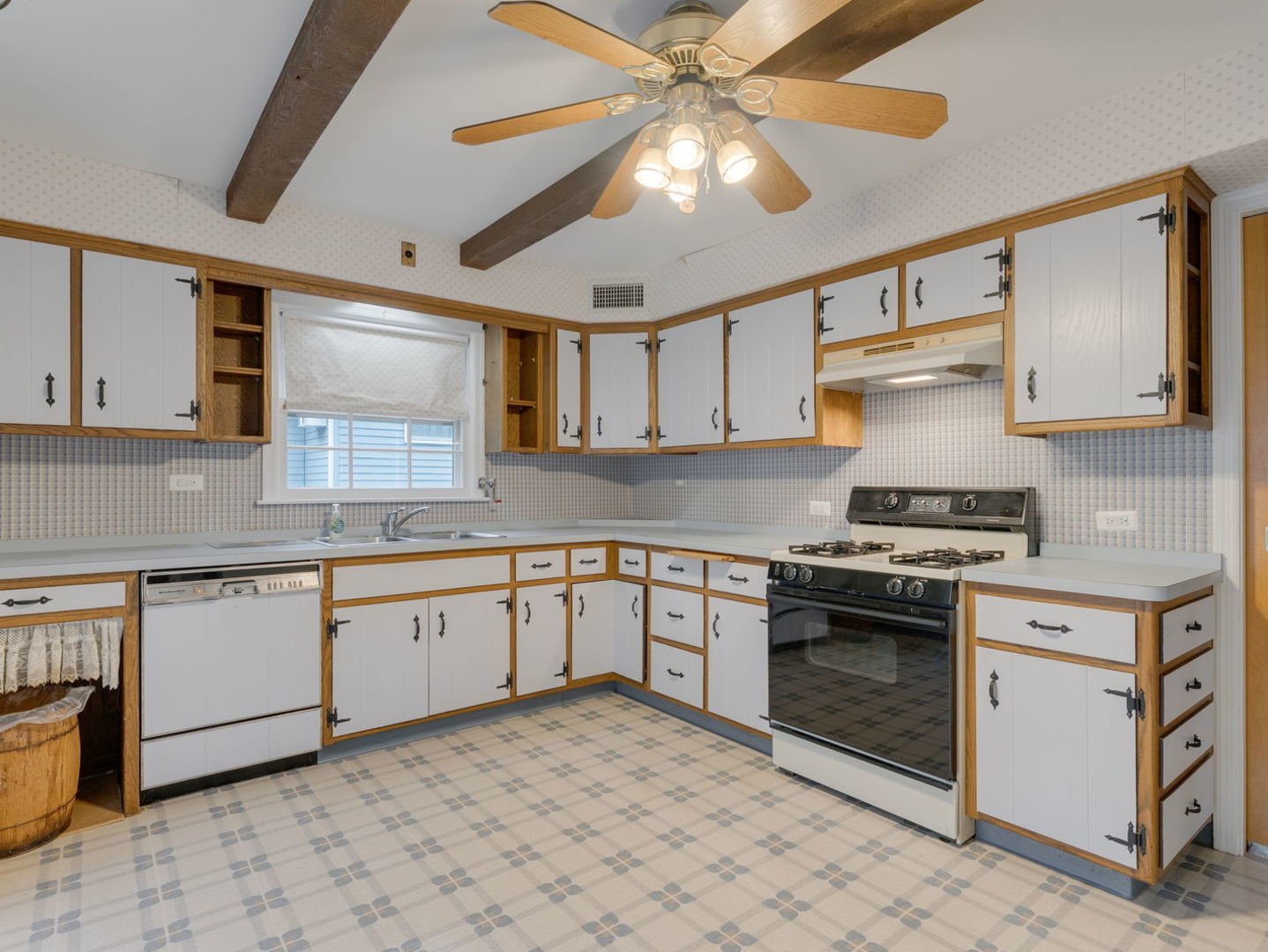 1801 Prairie Avenue, Downers Grove, IL 60515