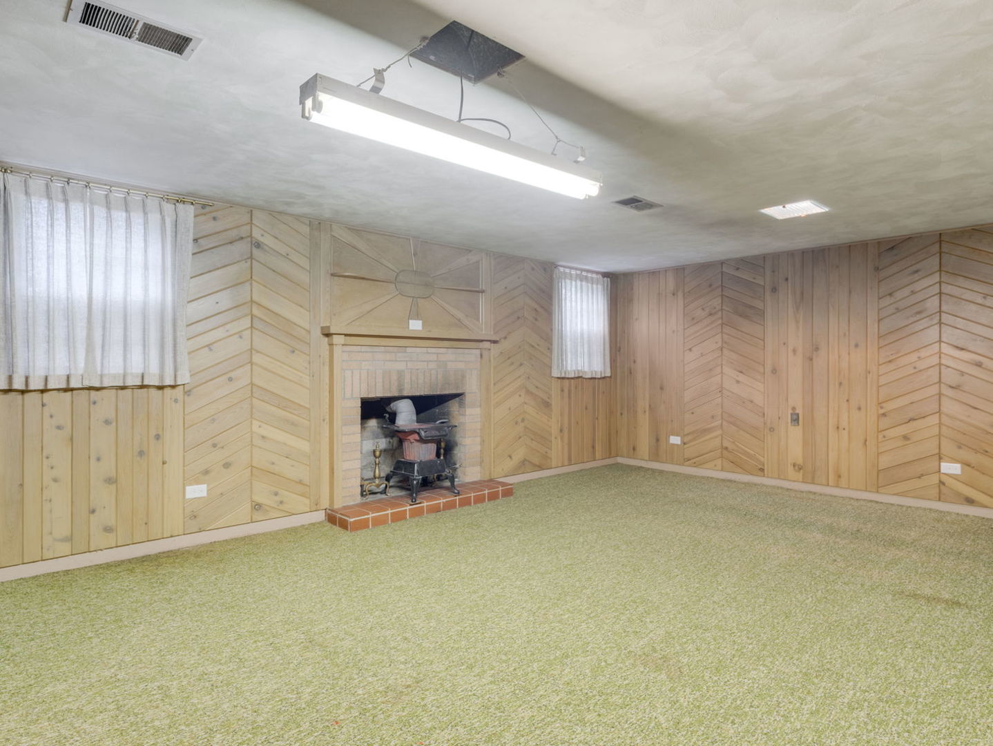 1801 Prairie Avenue, Downers Grove, IL 60515