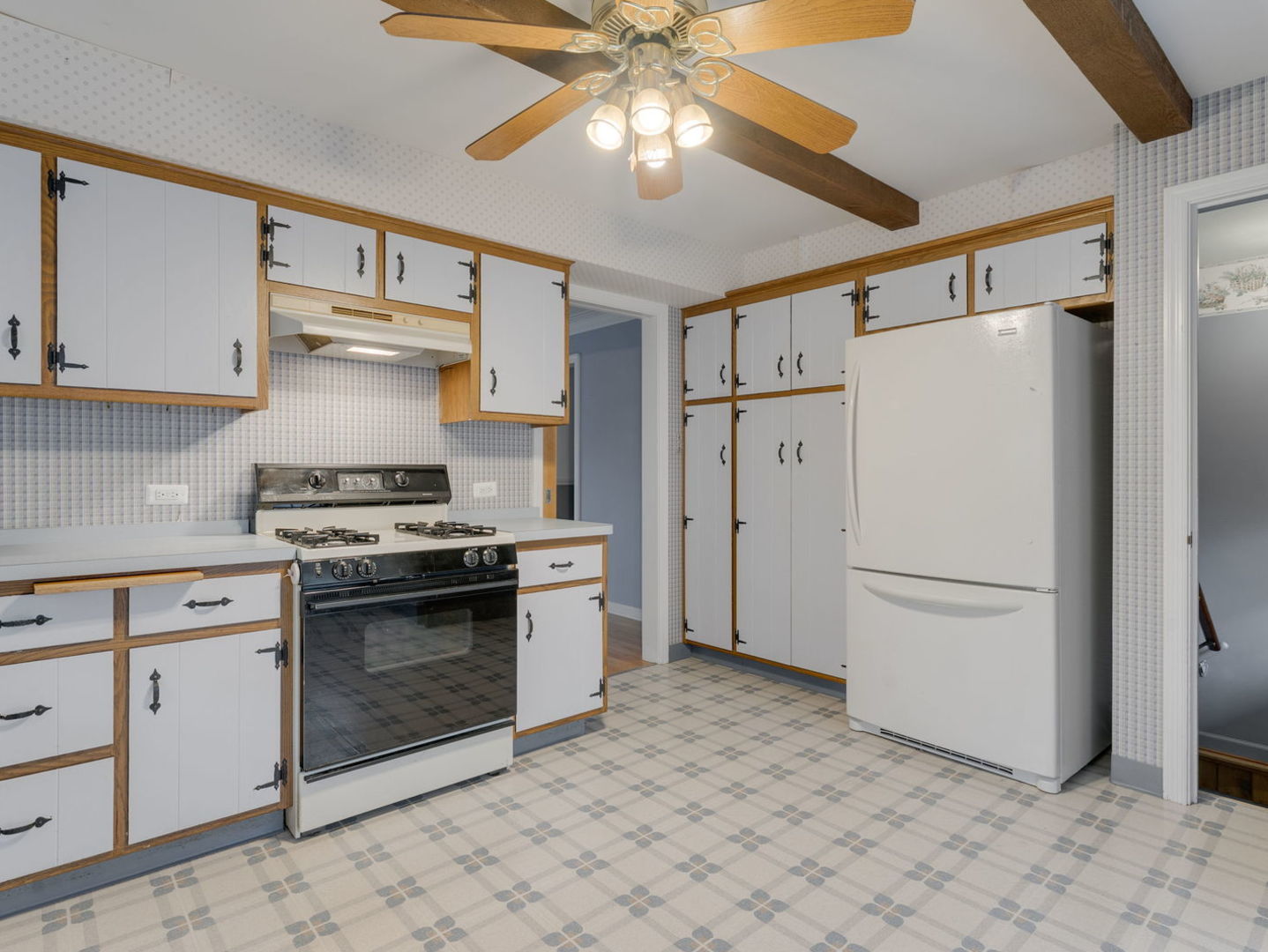 1801 Prairie Avenue, Downers Grove, IL 60515