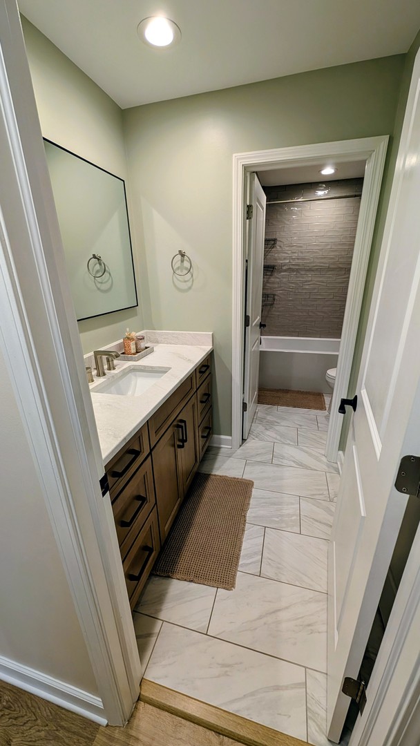 443 Illinois Road, Frankfort, IL 60423