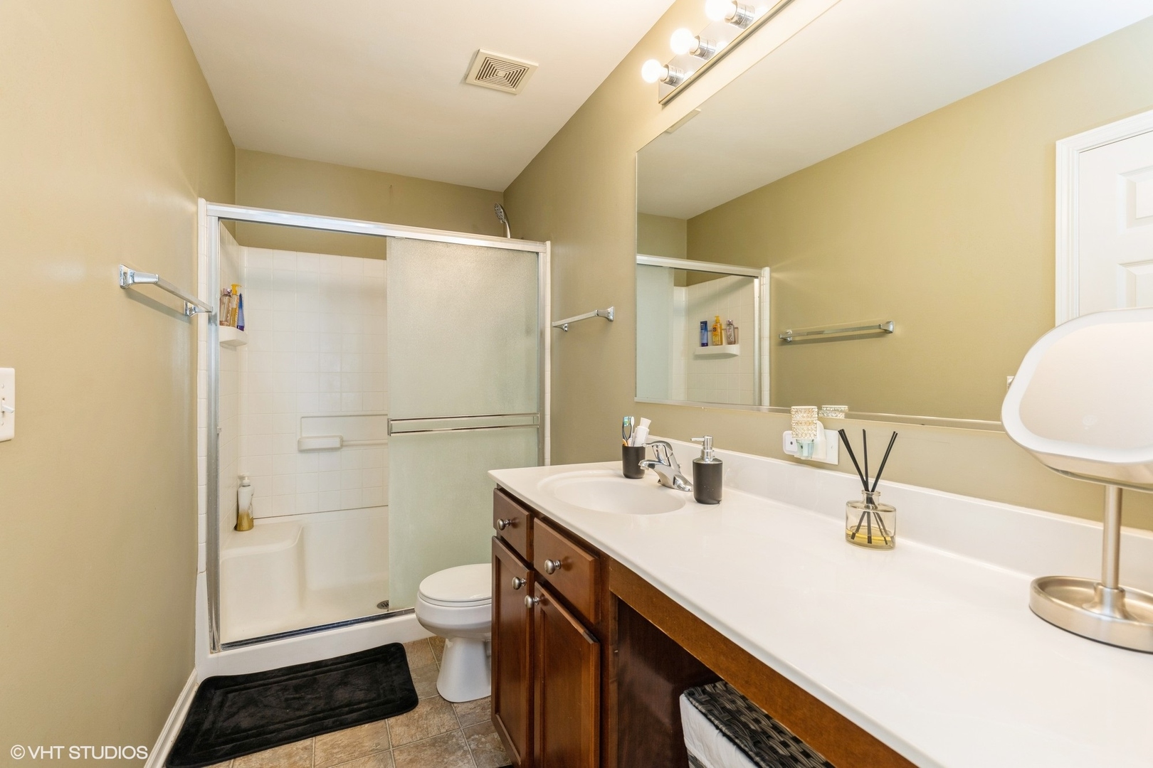 1808 Powers Road #1808, Woodstock, IL 60098