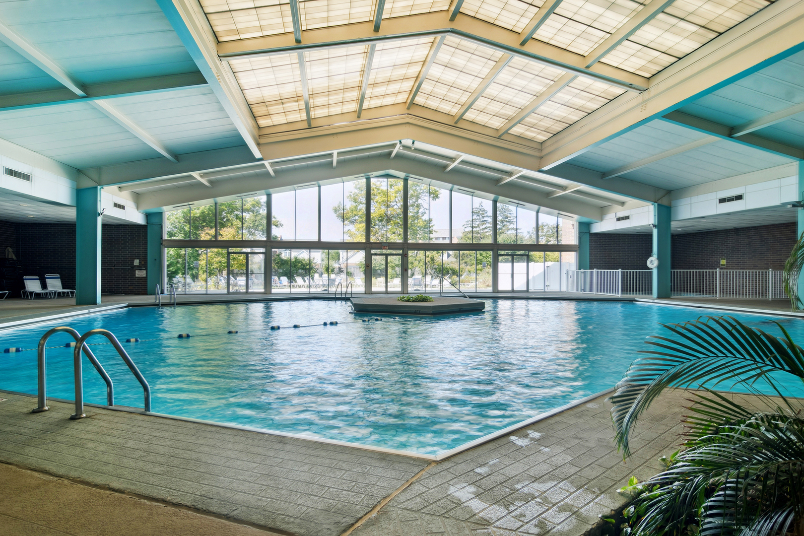 3841 Appian Way, Glenview, IL 60025