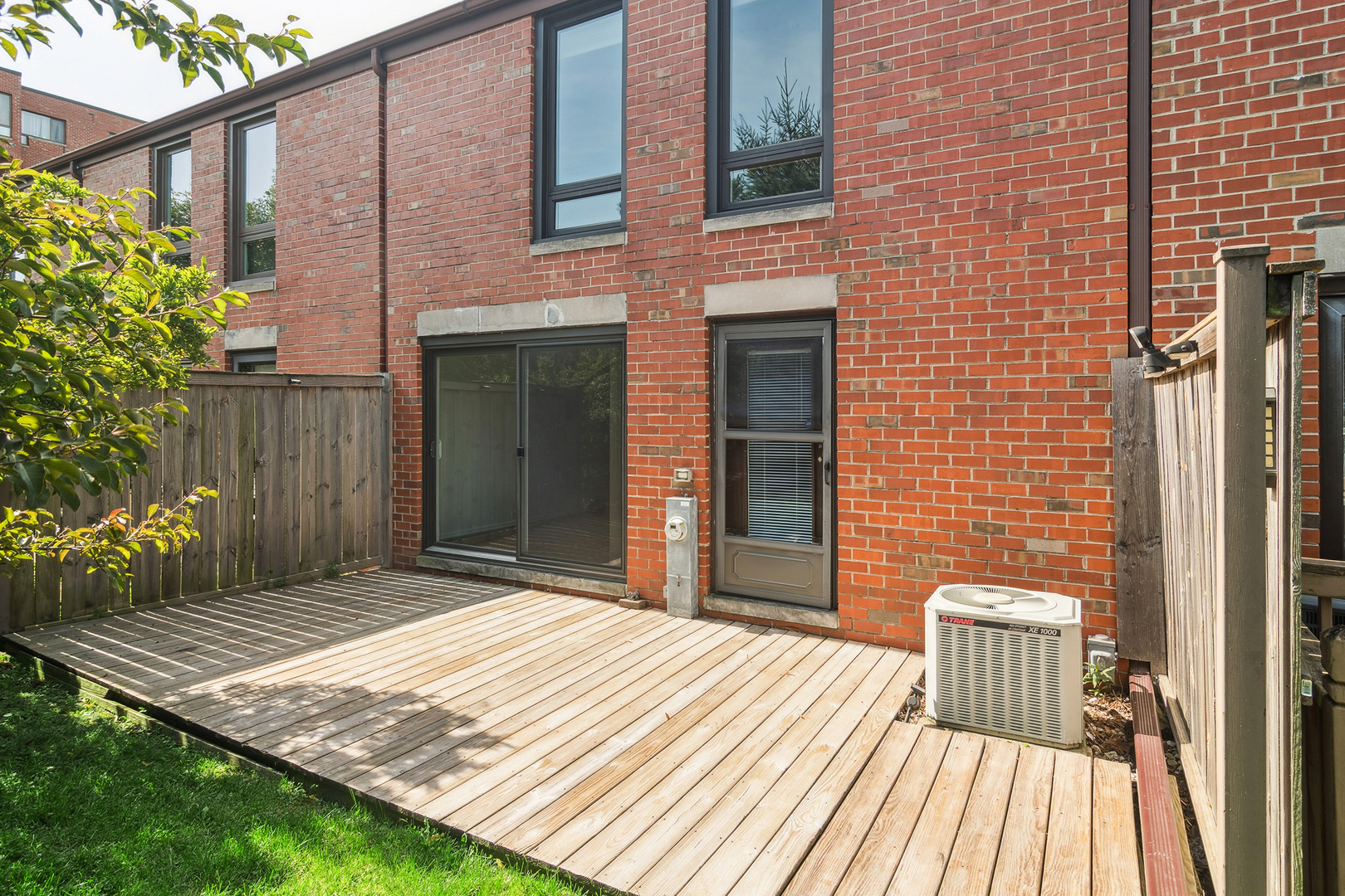 3841 Appian Way, Glenview, IL 60025