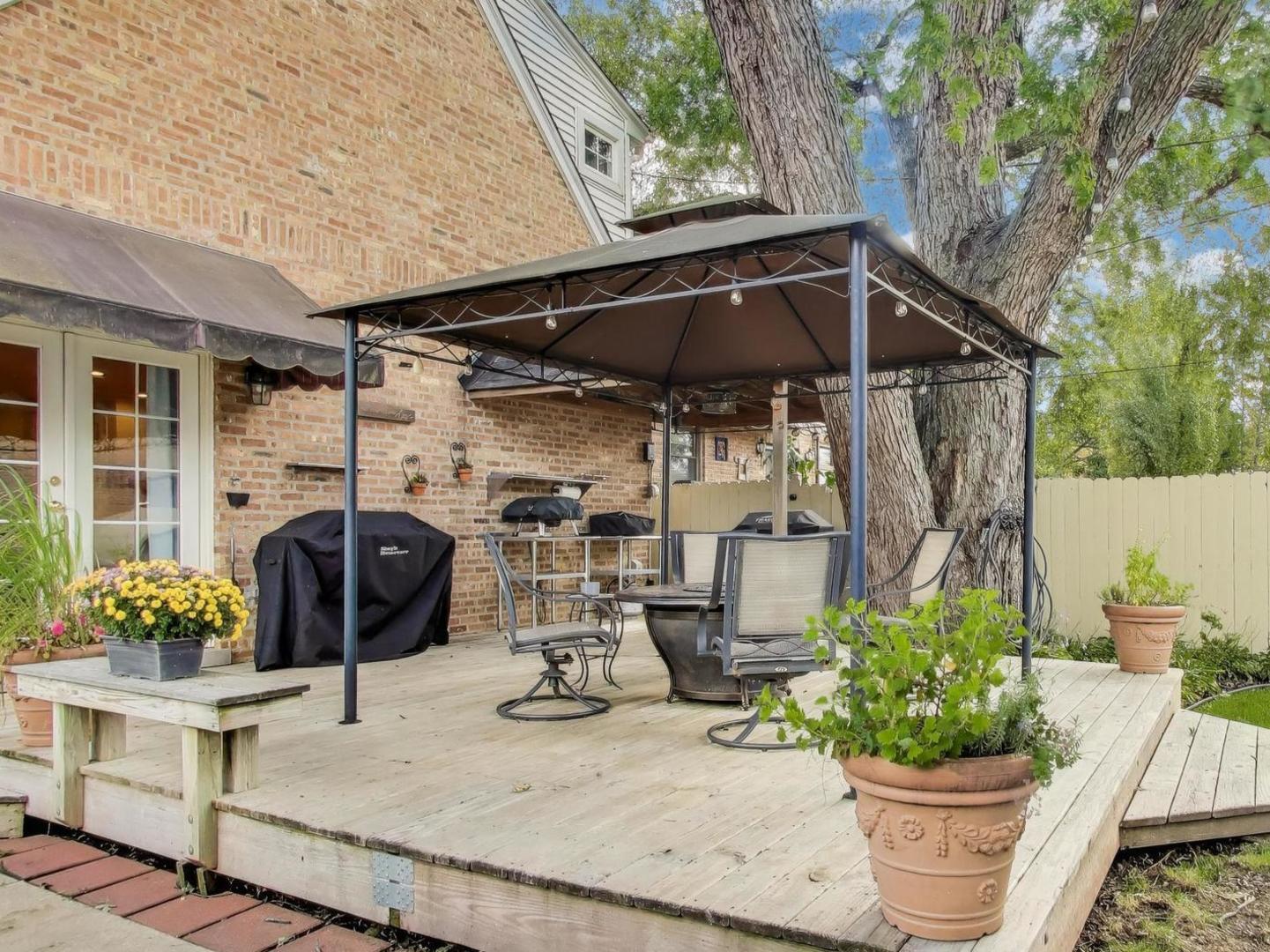 7404 N Overhill Avenue, Chicago, IL 60631