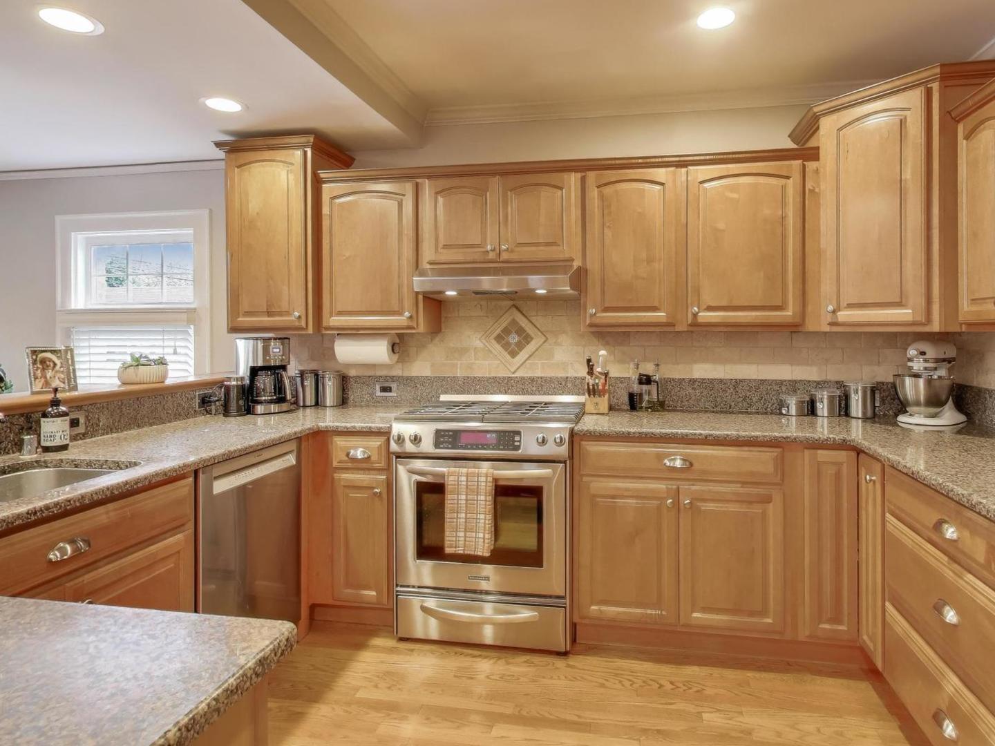 7404 N Overhill Avenue, Chicago, IL 60631