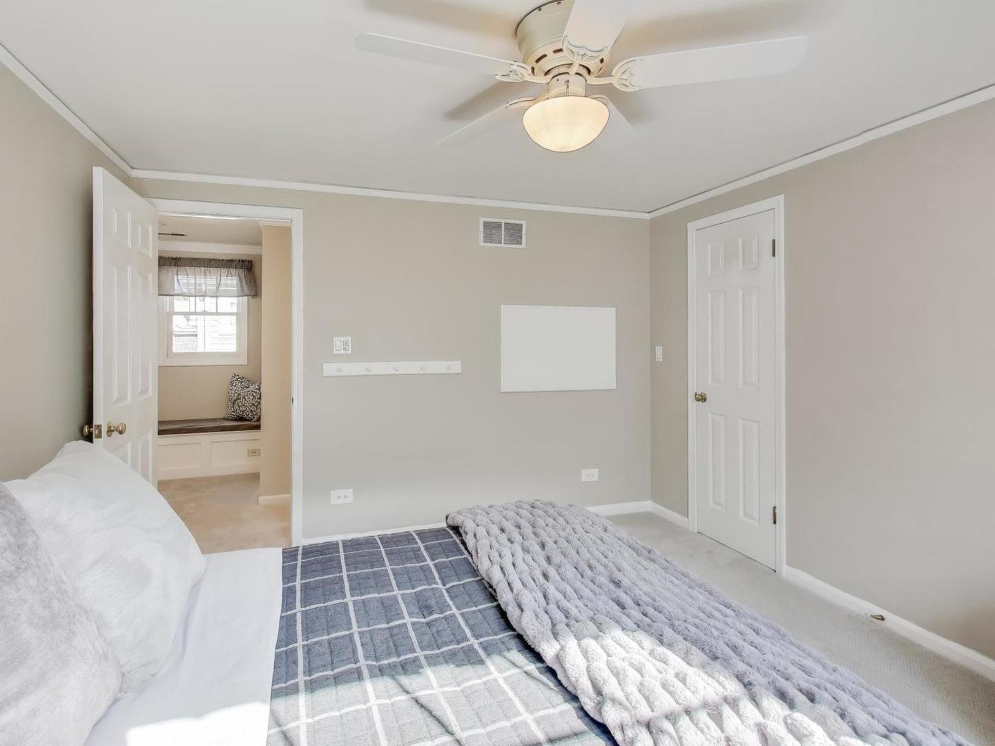 7404 N Overhill Avenue, Chicago, IL 60631