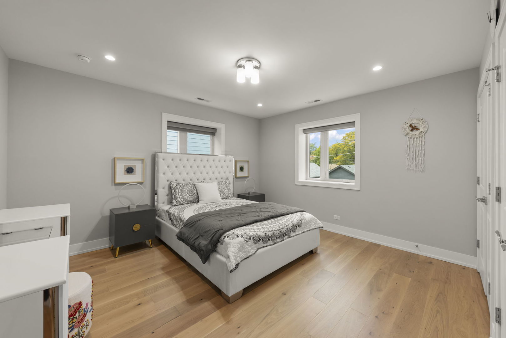 1126 Pitner Avenue, Evanston, IL 60202