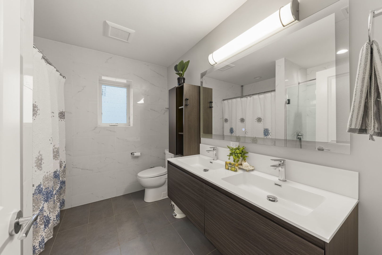 1126 Pitner Avenue, Evanston, IL 60202