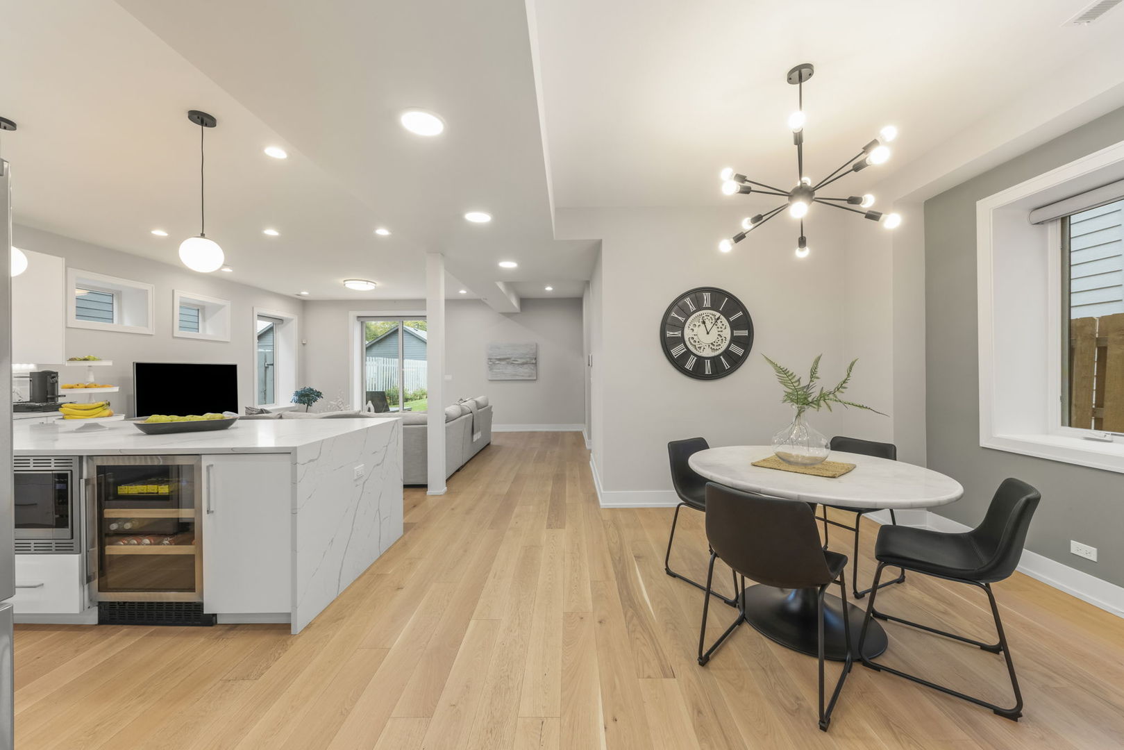 1126 Pitner Avenue, Evanston, IL 60202