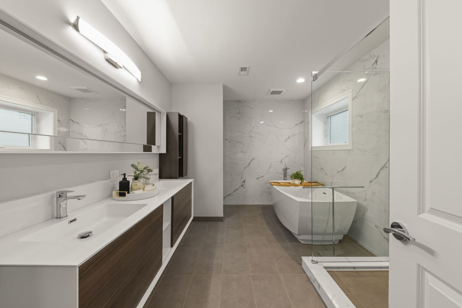 1126 Pitner Avenue, Evanston, IL 60202