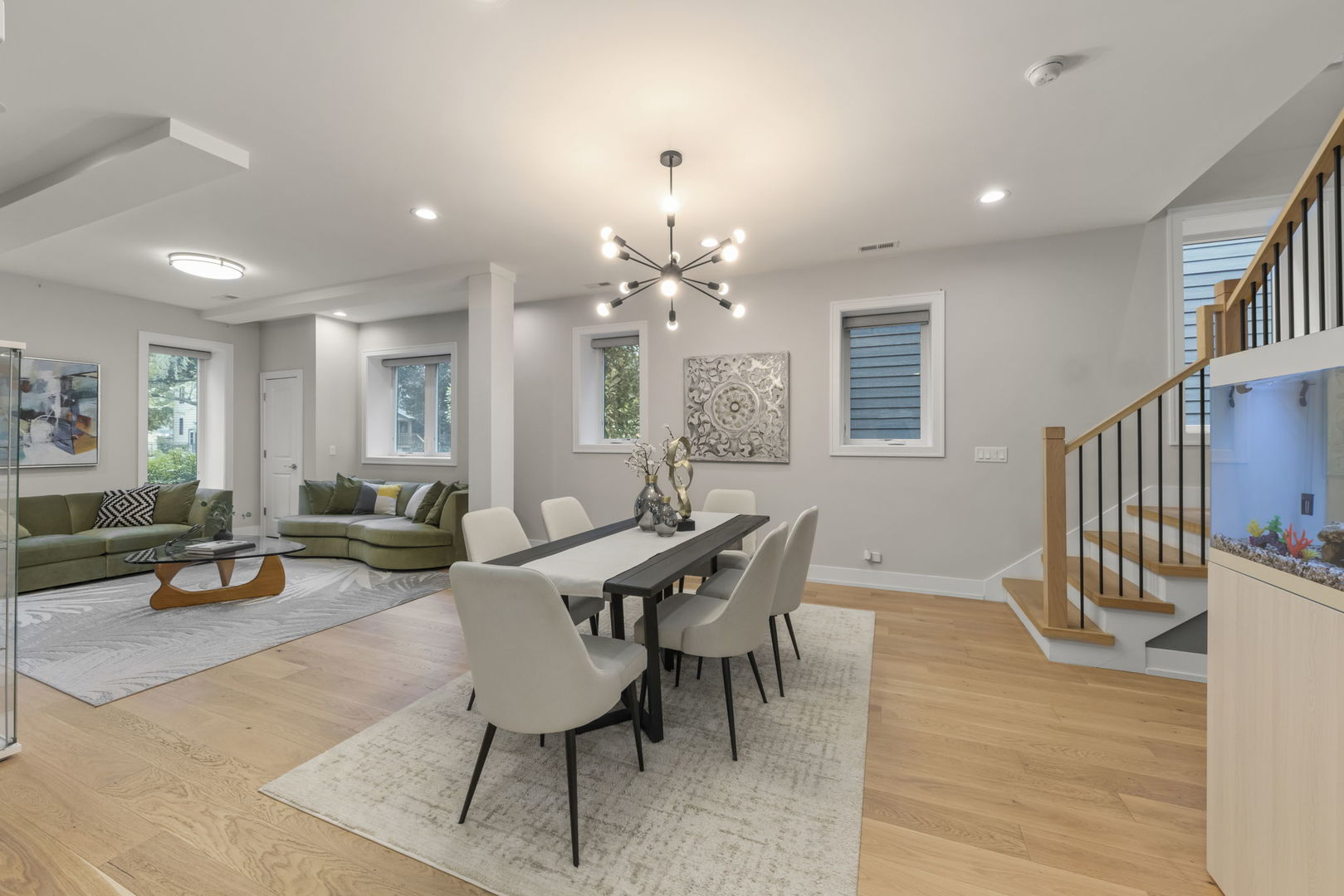 1126 Pitner Avenue, Evanston, IL 60202