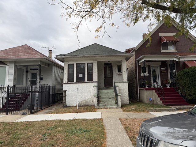 7514 S Rhodes Avenue, Chicago, IL 60619