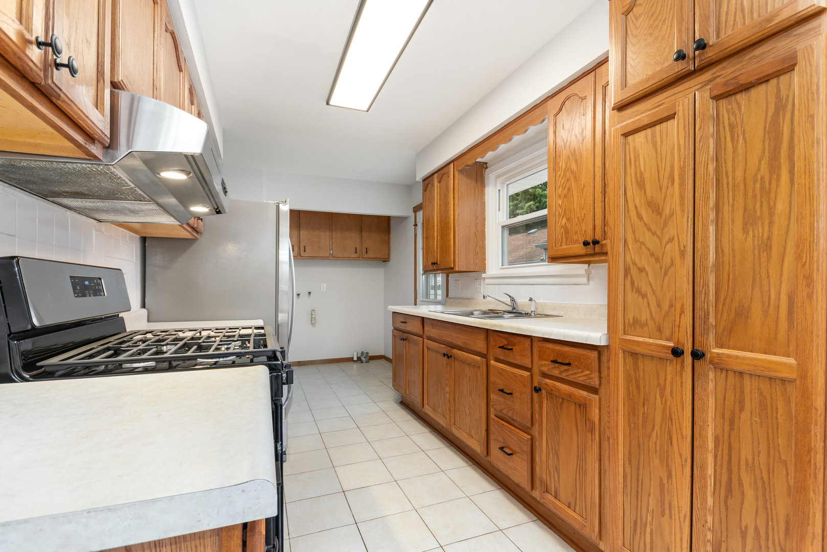 1305 Superior Street, Aurora, IL 60505