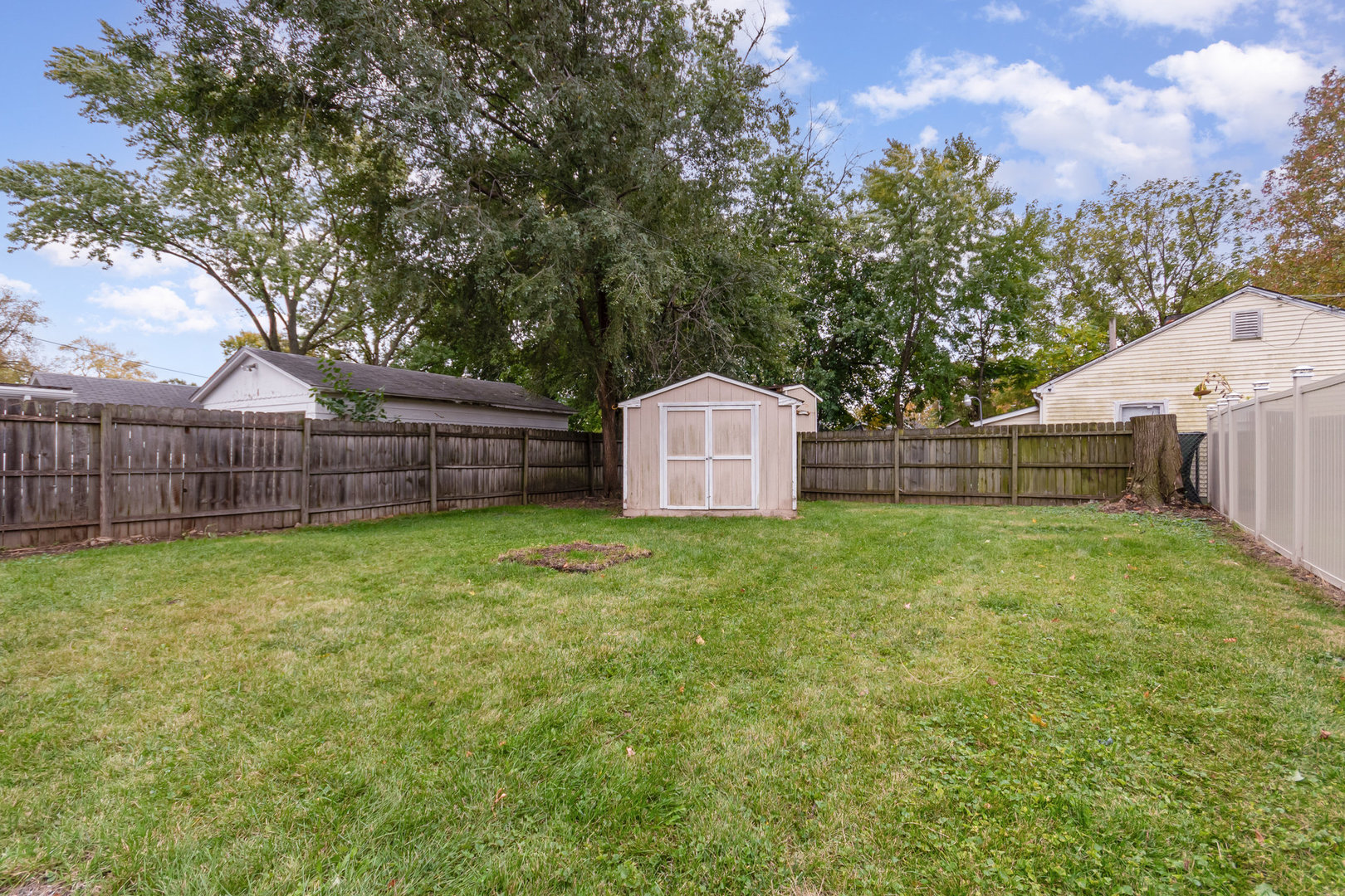 1305 Superior Street, Aurora, IL 60505