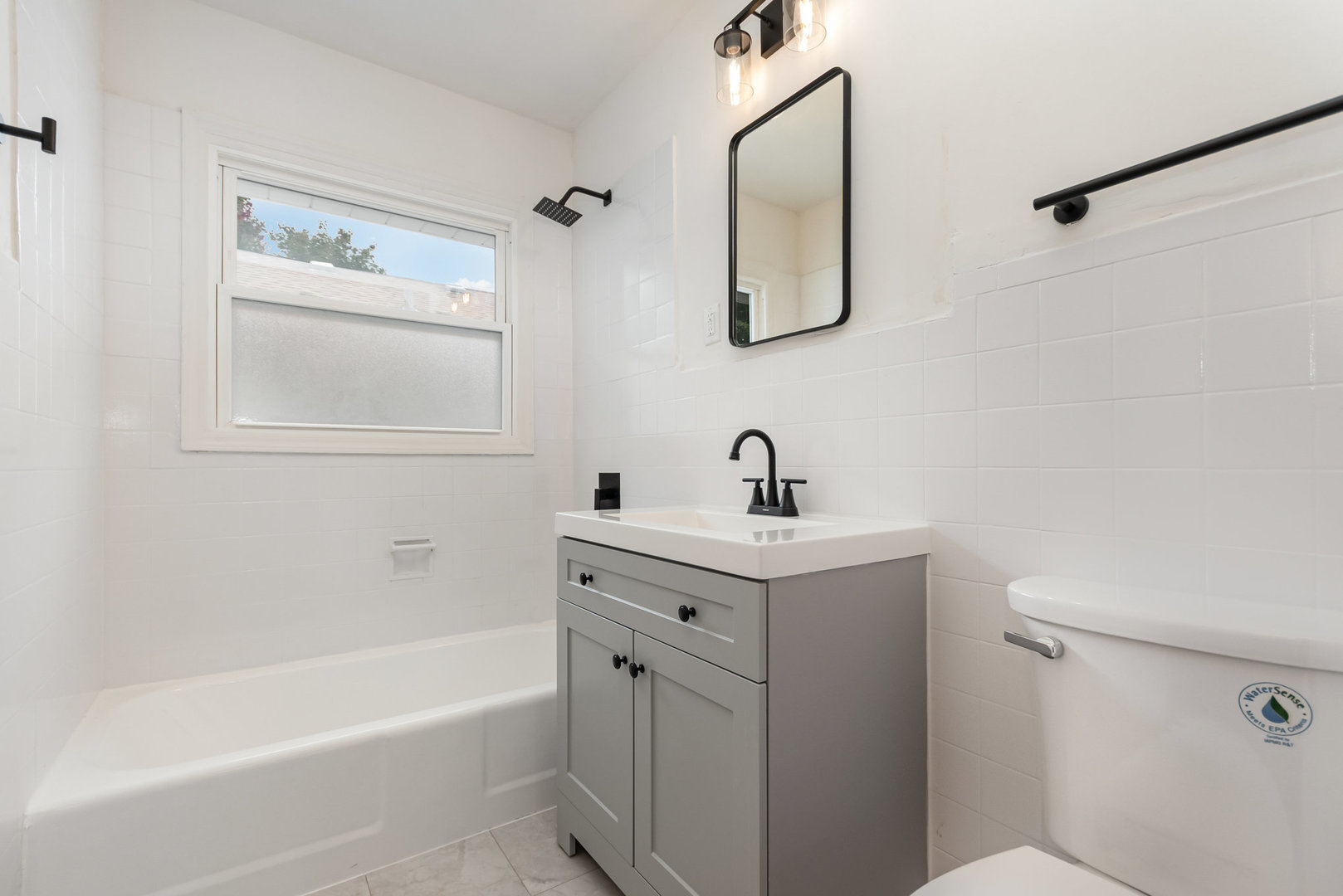 1305 Superior Street, Aurora, IL 60505