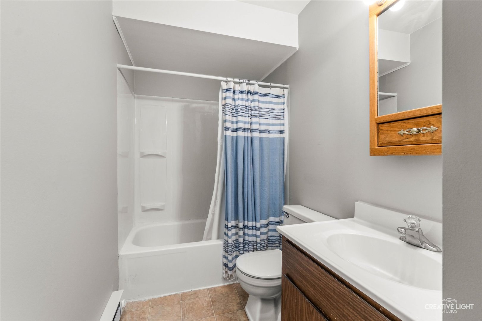 627 James Street, Hinckley, IL 60520