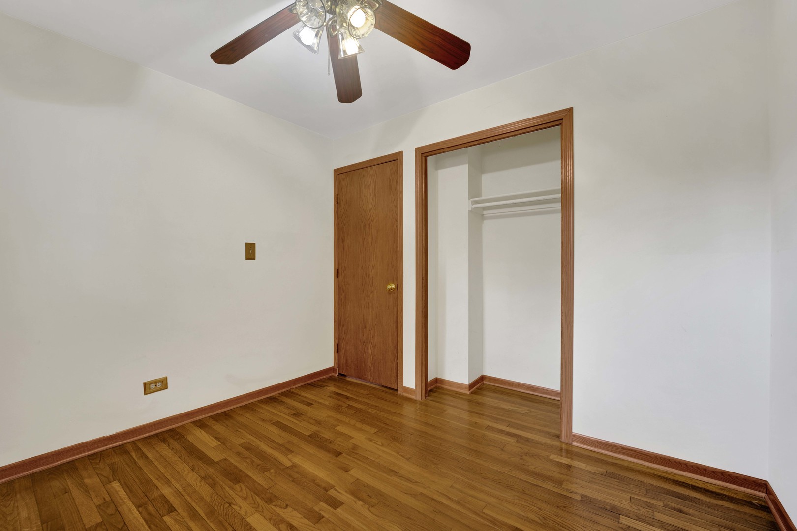 2S224 Valley Road, Lombard, IL 60148