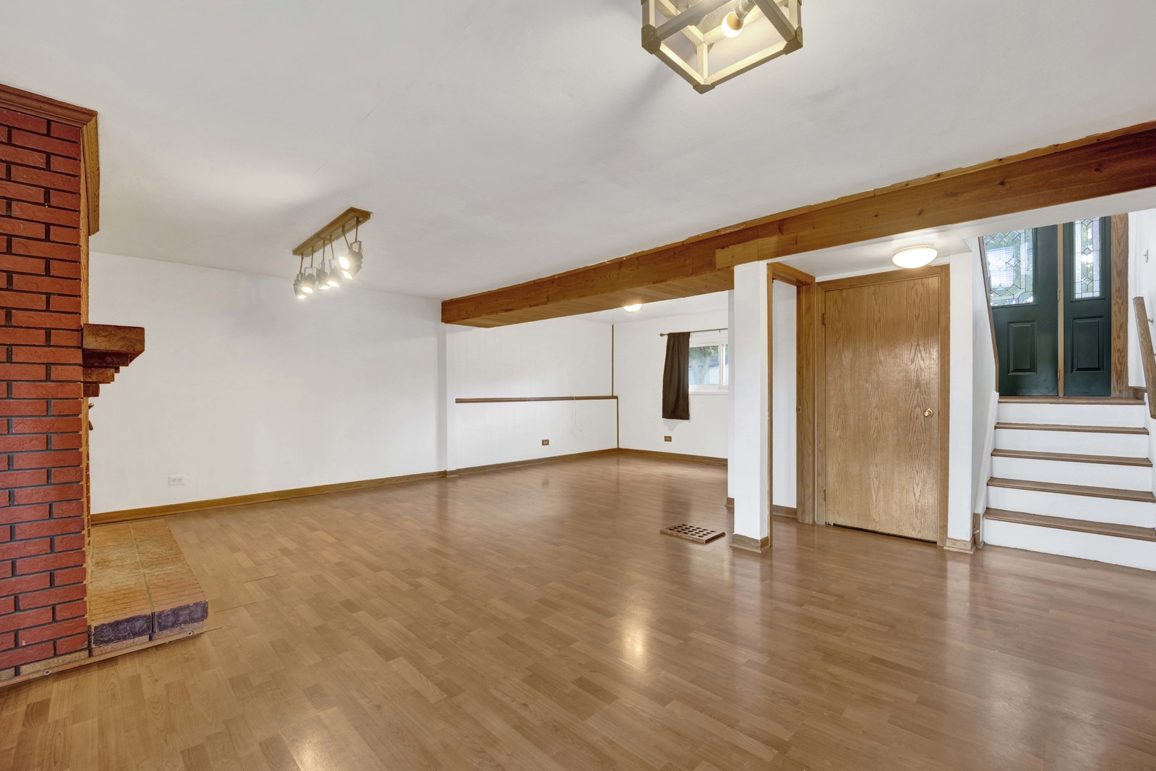 2S224 Valley Road, Lombard, IL 60148