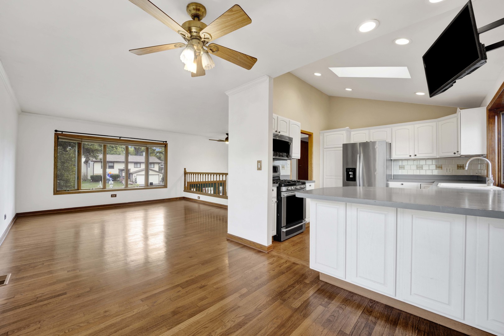 2S224 Valley Road, Lombard, IL 60148