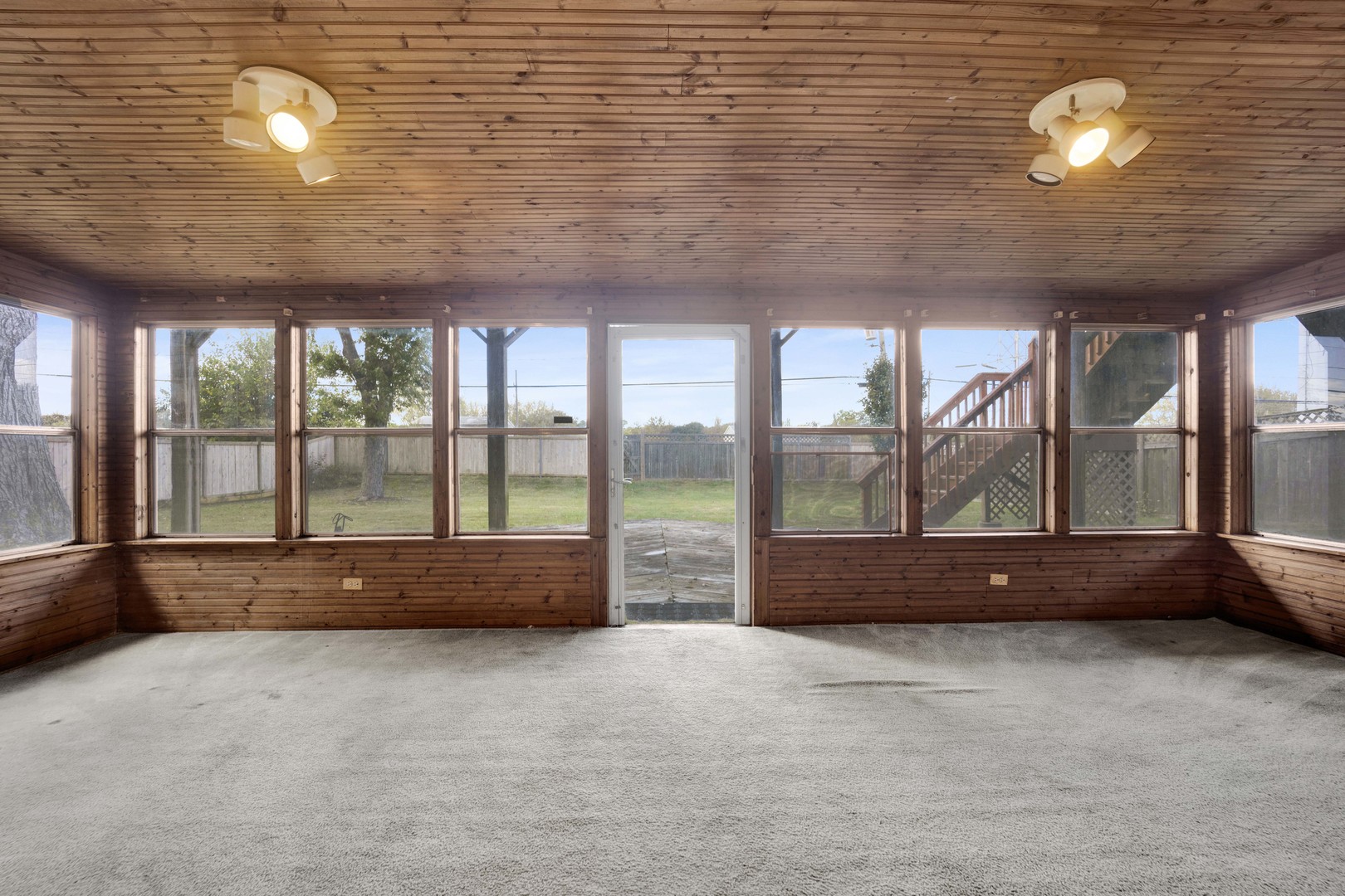 2S224 Valley Road, Lombard, IL 60148