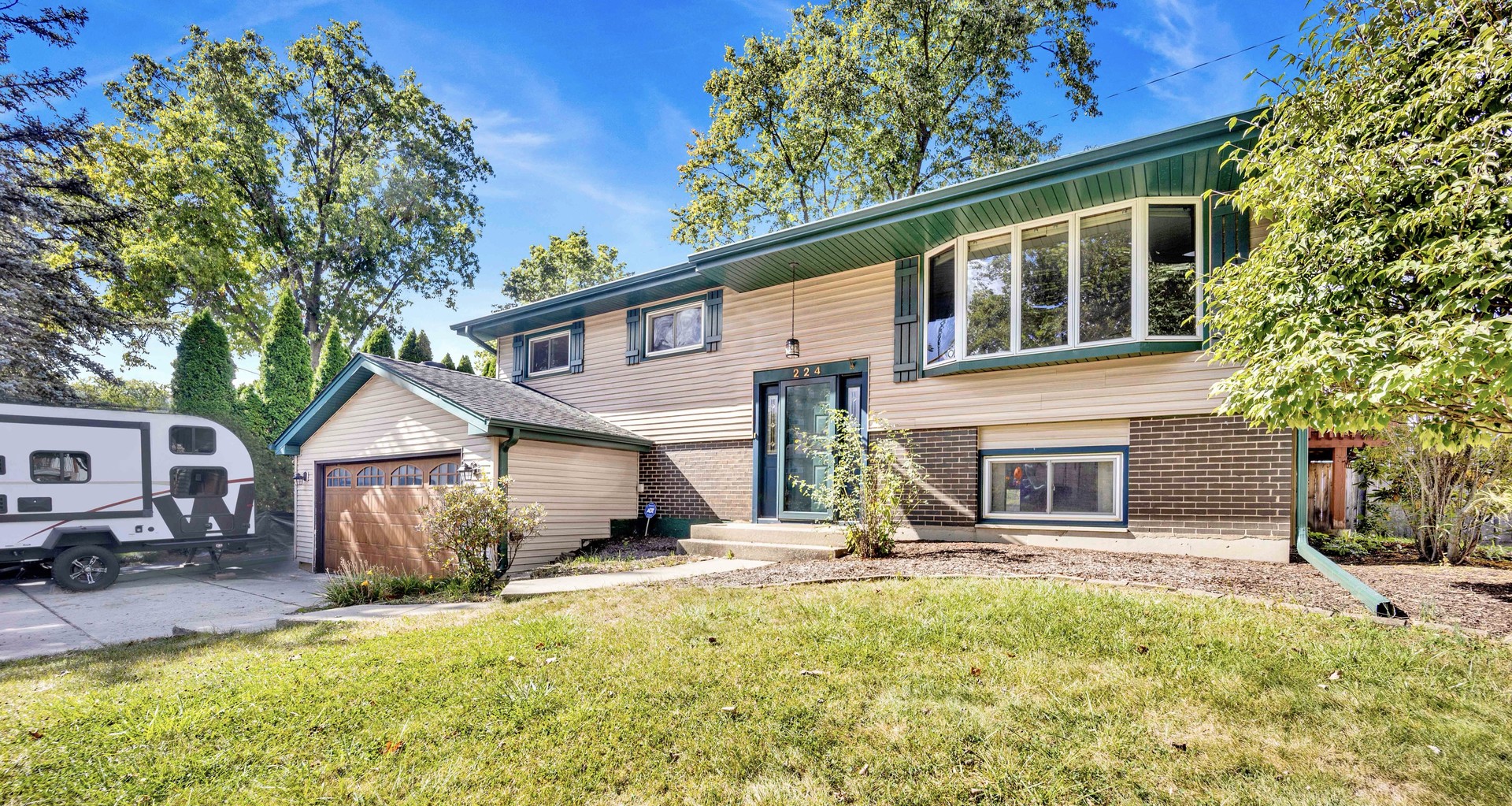 2S224 Valley Road, Lombard, IL 60148