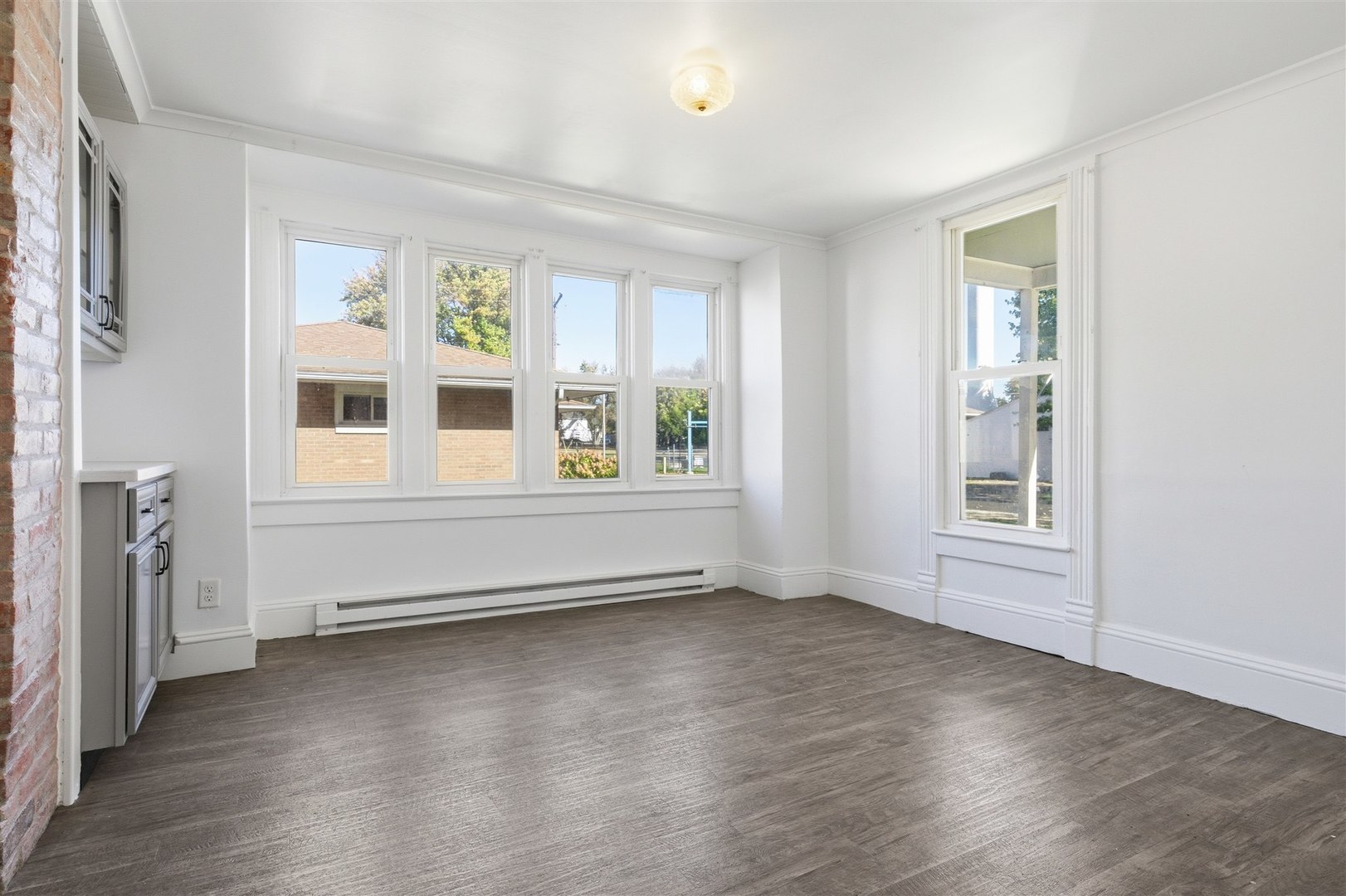 305 S Perry Street, Carlock, IL 61725