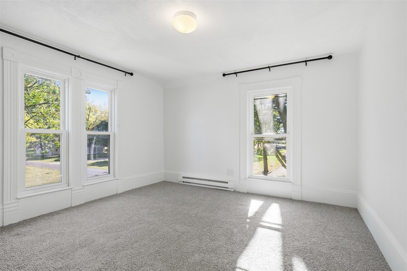 305 S Perry Street, Carlock, IL 61725