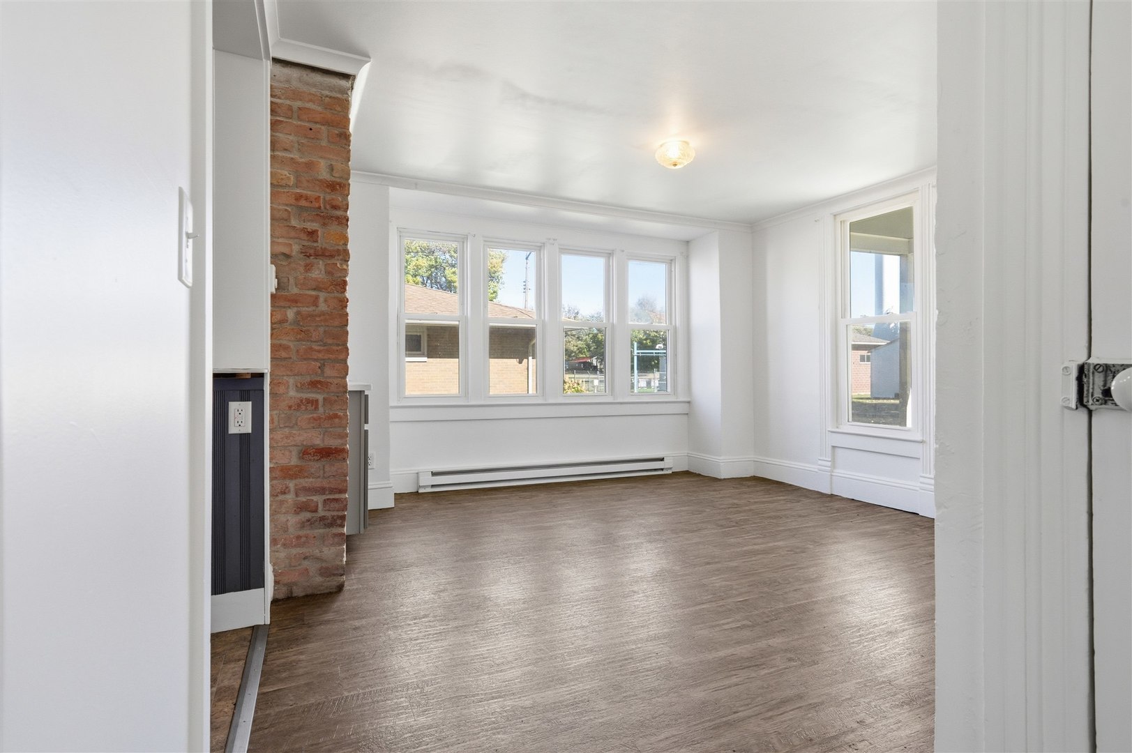 305 S Perry Street, Carlock, IL 61725