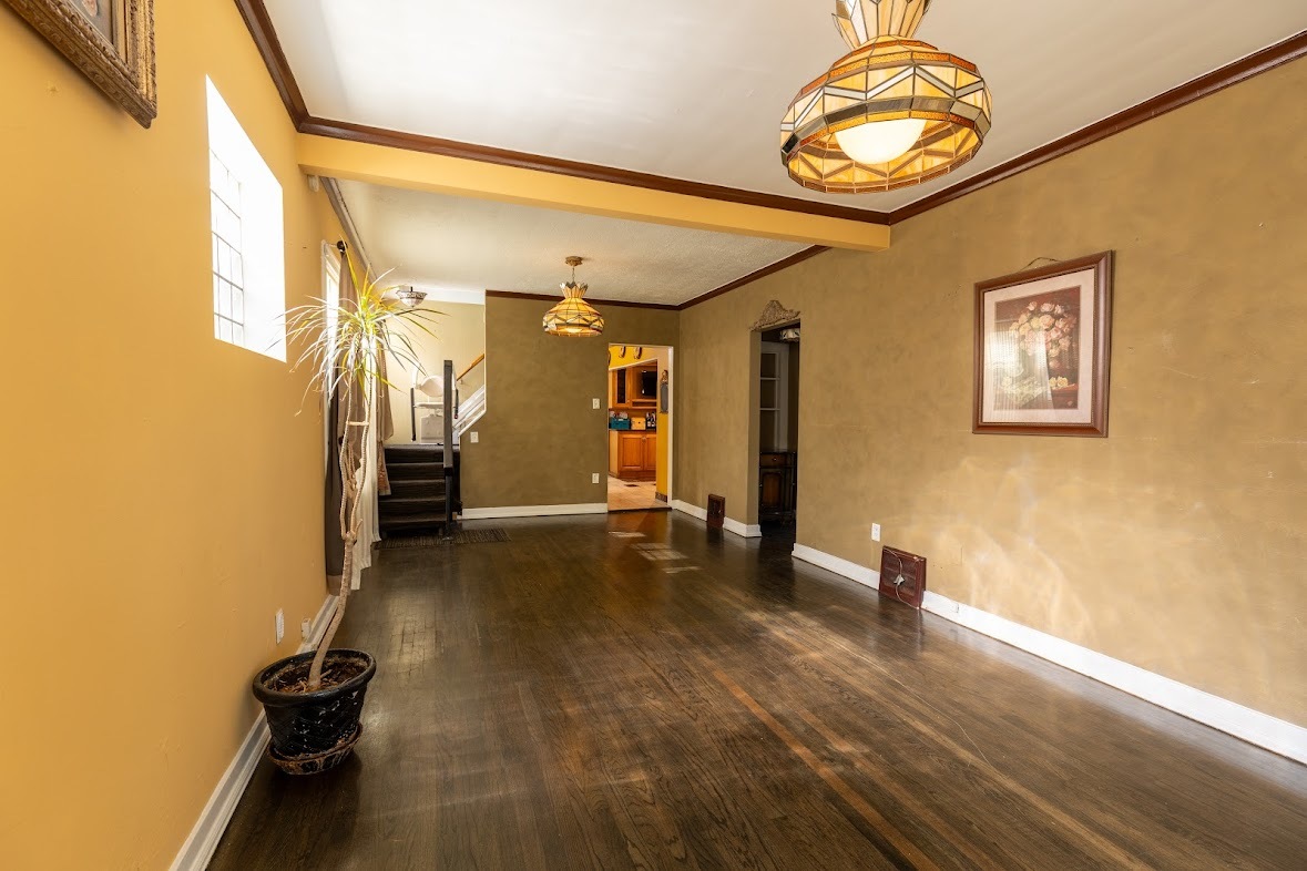 6840 29th Place, Berwyn, IL 60402