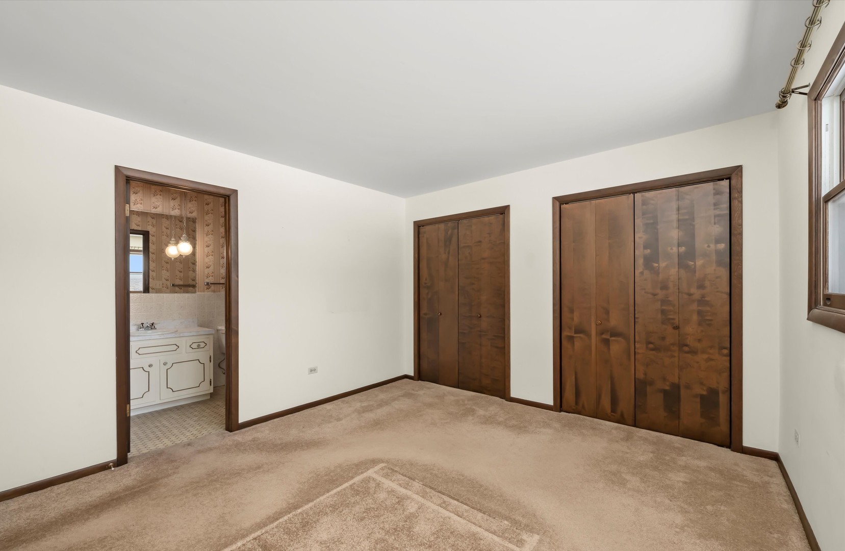 2033 E Hickory Street, Crete, IL 60417