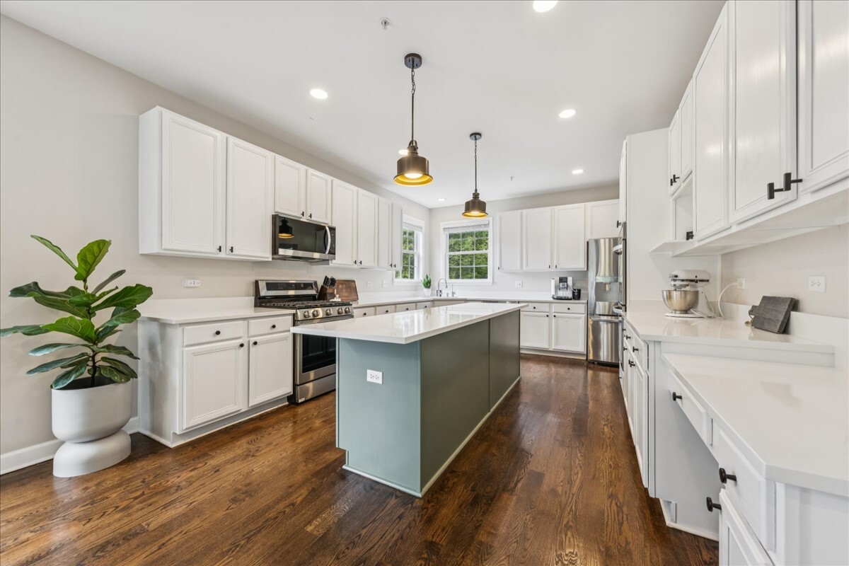 1432 Cascade Lane, Barrington, IL 60010