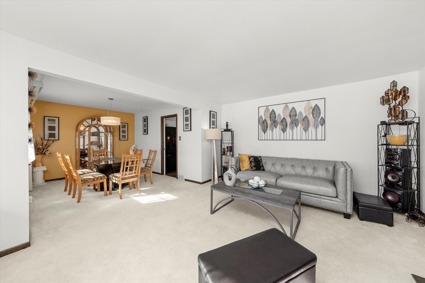 71 Hereford Drive, Crete, IL 60417