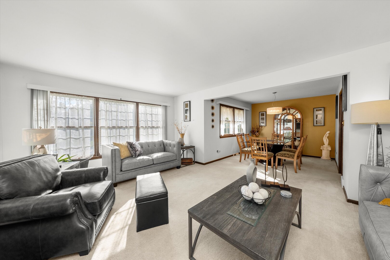 71 Hereford Drive, Crete, IL 60417