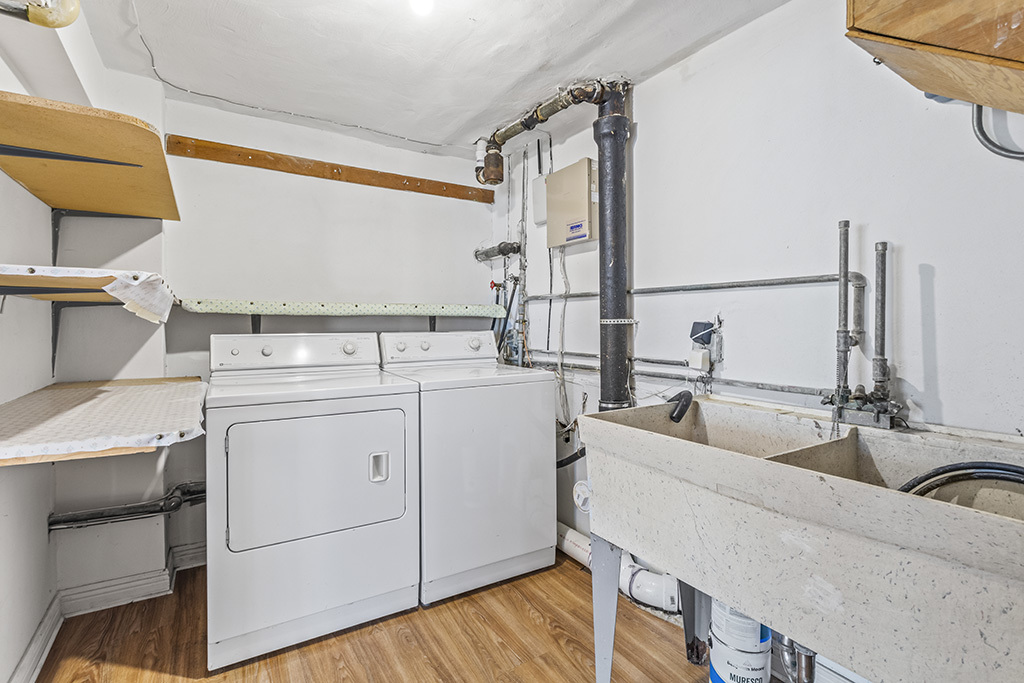 8335 W 90th Street, Hickory Hills, IL 60457