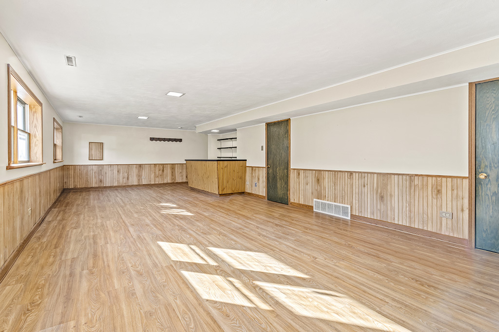 8335 W 90th Street, Hickory Hills, IL 60457