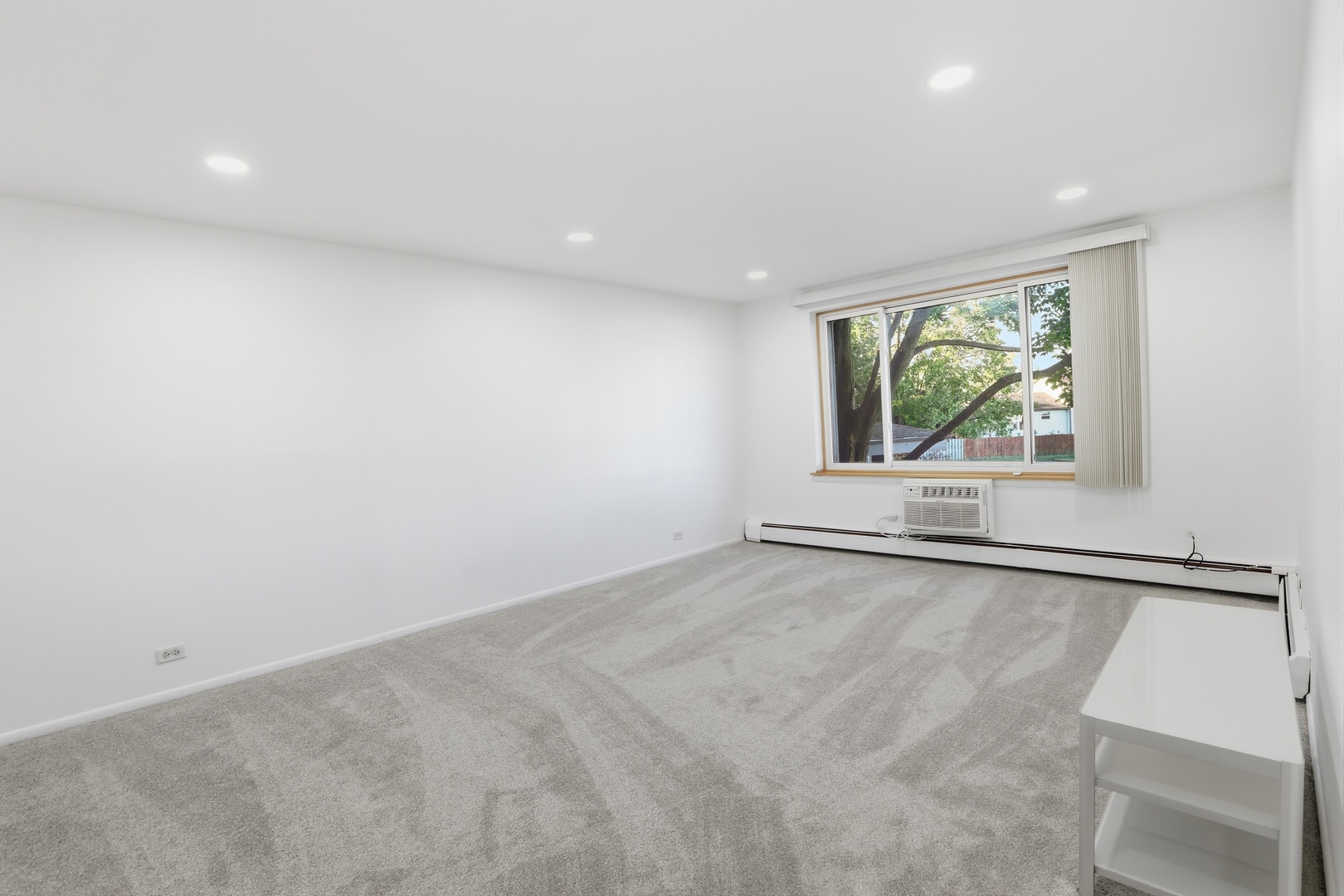 1375 Rebecca Drive #213, Hoffman Estates, IL 60169