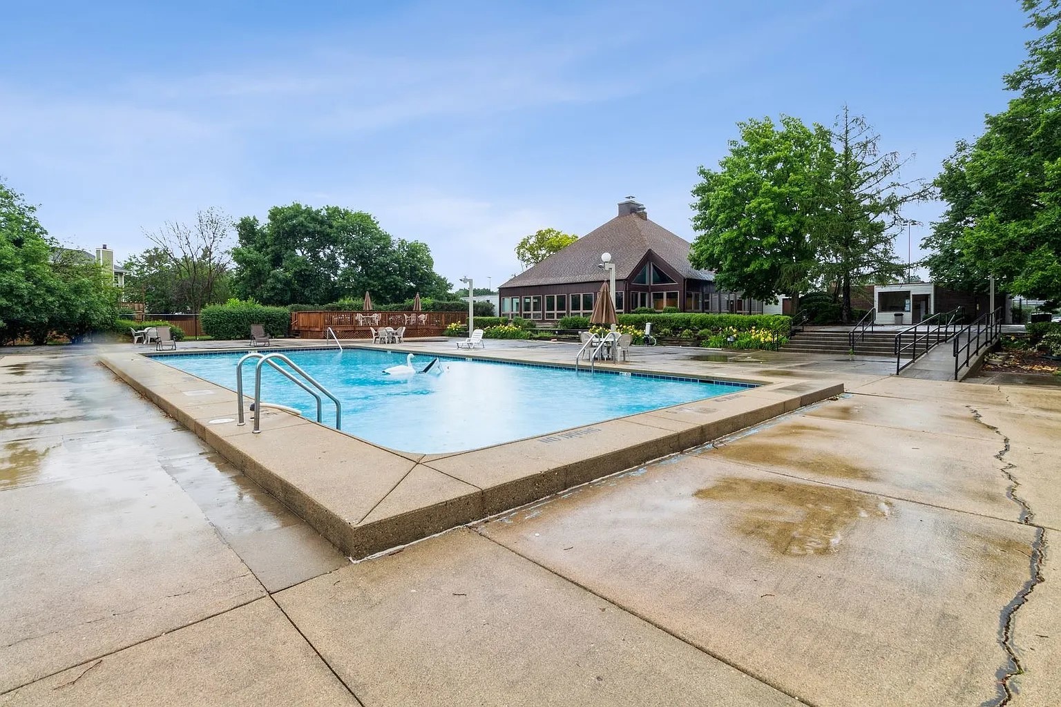 1375 Rebecca Drive #213, Hoffman Estates, IL 60169