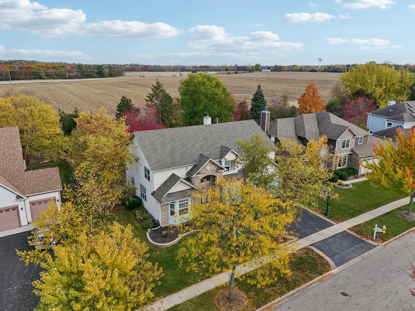 18627 W Lazy Acre Road, Lake Villa, IL 60046