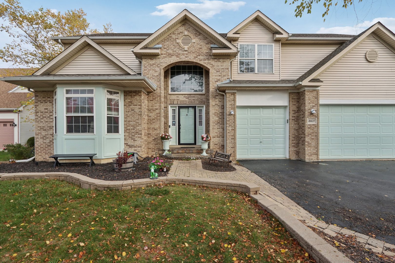 18627 W Lazy Acre Road, Lake Villa, IL 60046