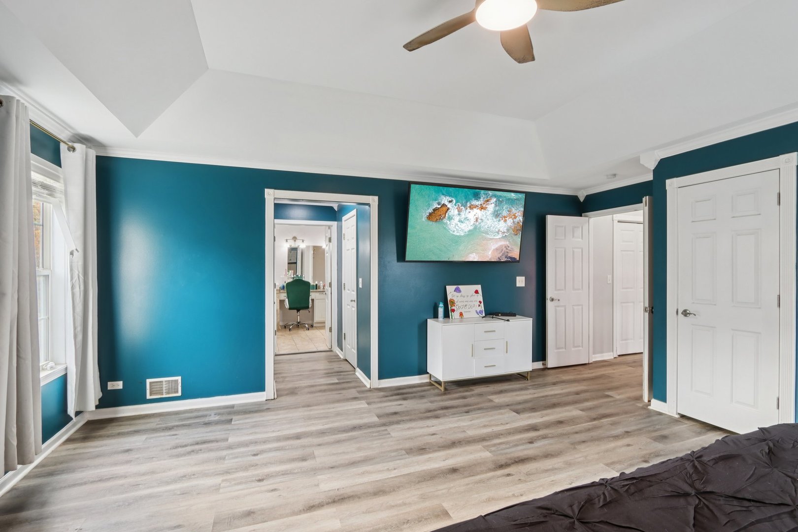 18627 W Lazy Acre Road, Lake Villa, IL 60046