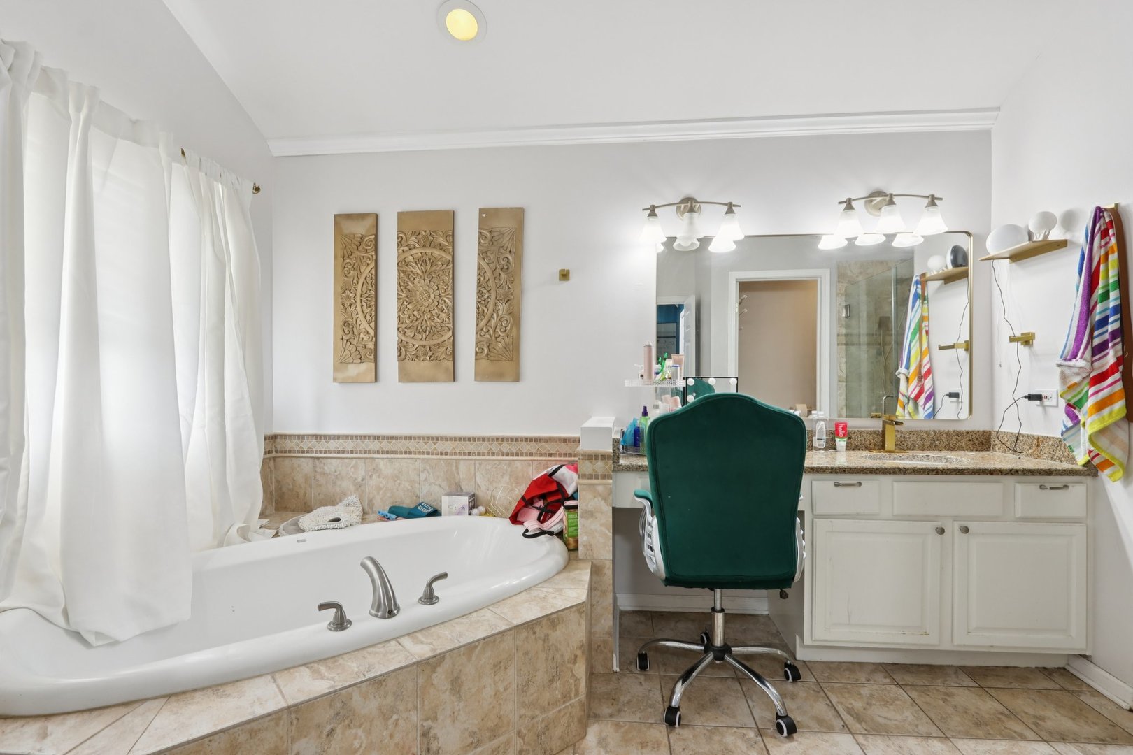 18627 W Lazy Acre Road, Lake Villa, IL 60046