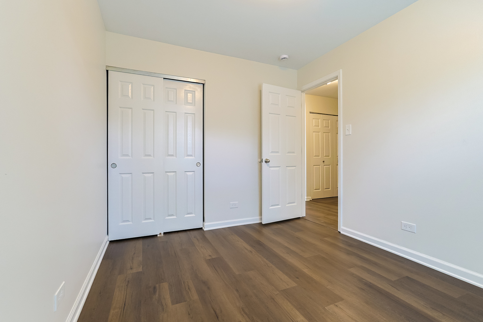 1064 Crestwood Lane, Bolingbrook, IL 60440